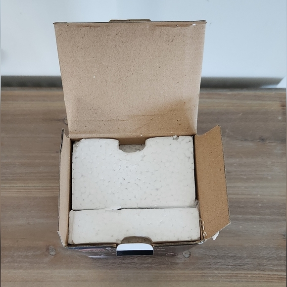 🏒 Carolina Hurricanes Tim Gleason Bobblehead – Limited Edition 2010, Boxed - Picture 8 of 16